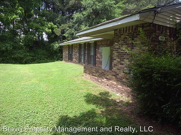 4th image of 3016 Sonya Ln