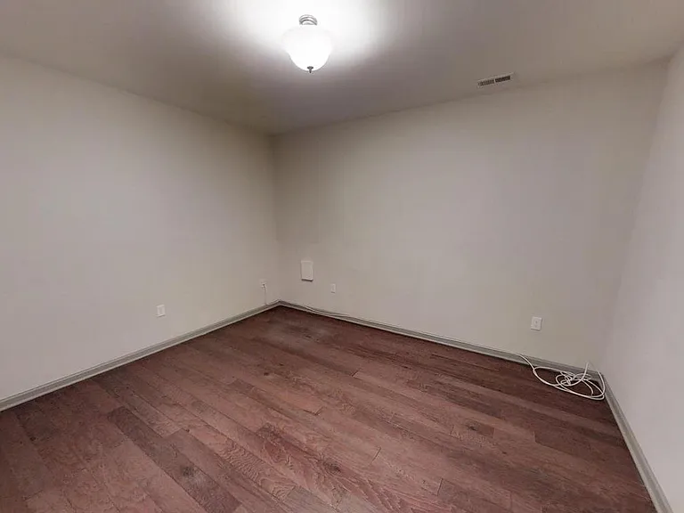 141 Coachman Cir — Photo 25