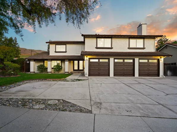 2098 N Park Victoria Dr, Milpitas, CA 95035