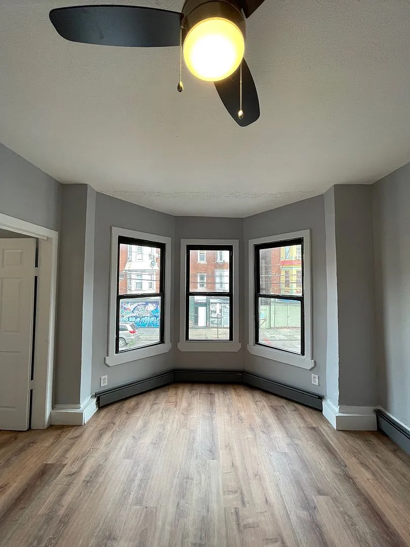 15 Liberty St. — Photo 2