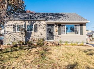 9505 Ridge Ave, Saint Louis, MO 63114