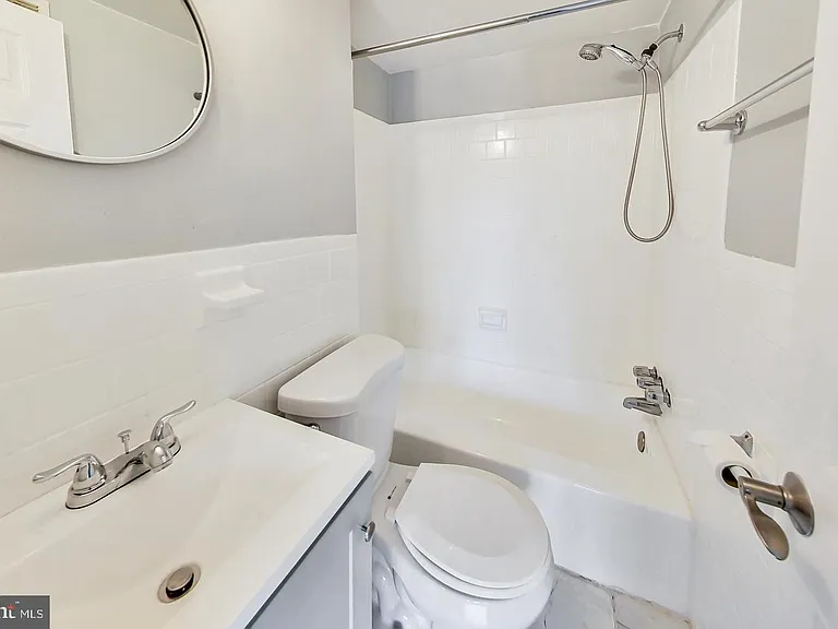 604 Longfellow St NW #303 — Photo 12
