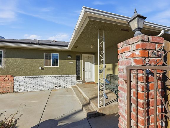 3rd image of 1214 E Mesa Ave