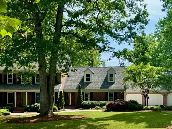 1501 Leanne Ct, Raleigh, NC 27606