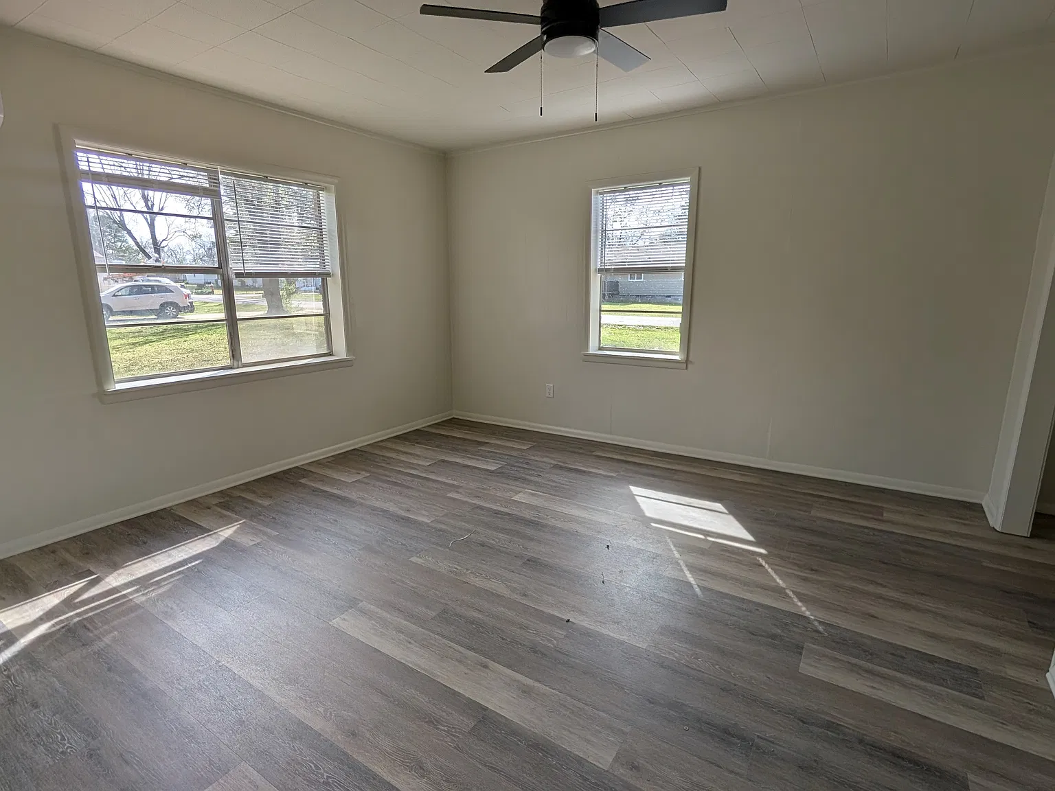 2 bed, 1089 sqft, $900 — Photo 2