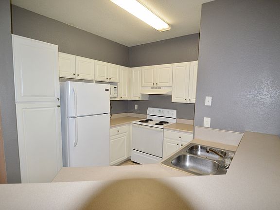5th image of 60 Fenwick Hall Aly APT 927