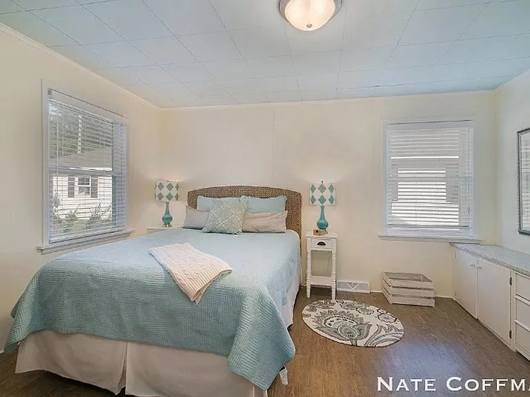 6894 Farrell Dr NE — Photo 21