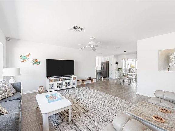 5th image of 202 Caddy Rd