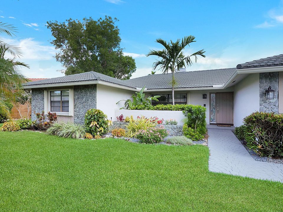 1st image of 1031 NW 97th Avenue