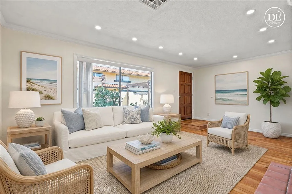 2 bed, 2.5 bath, 1144 sqft, $3,400 — Photo 4