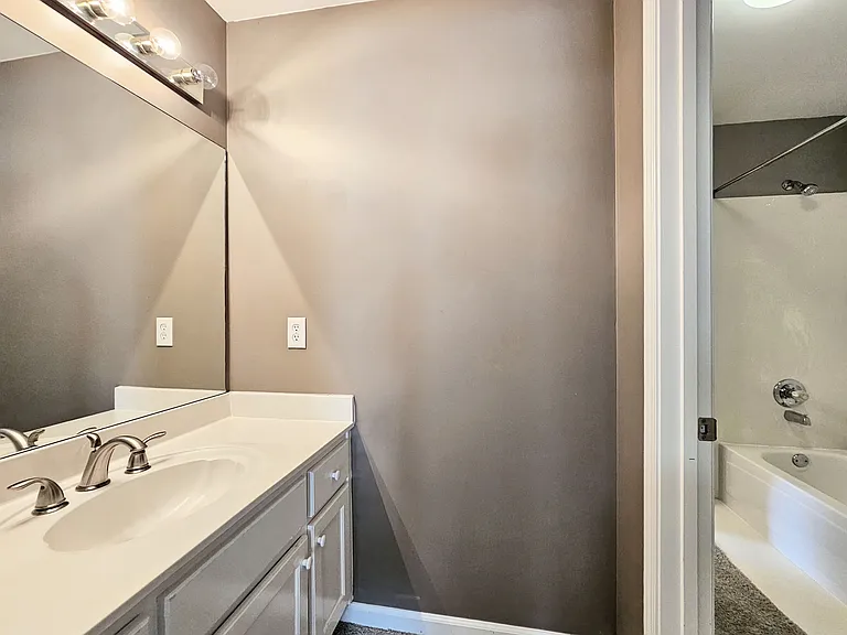 7335 Craigleith Dr — Photo 44