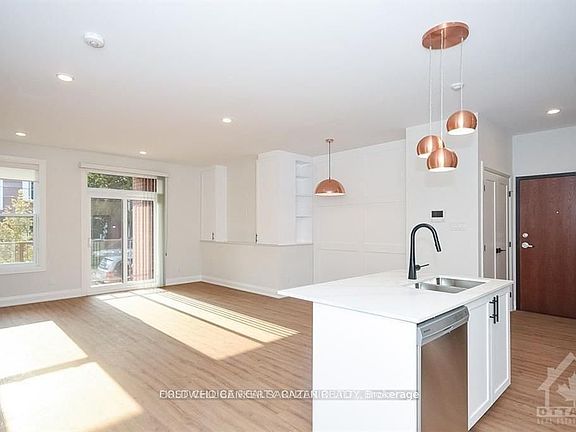 4th image of 15 Monk St #5