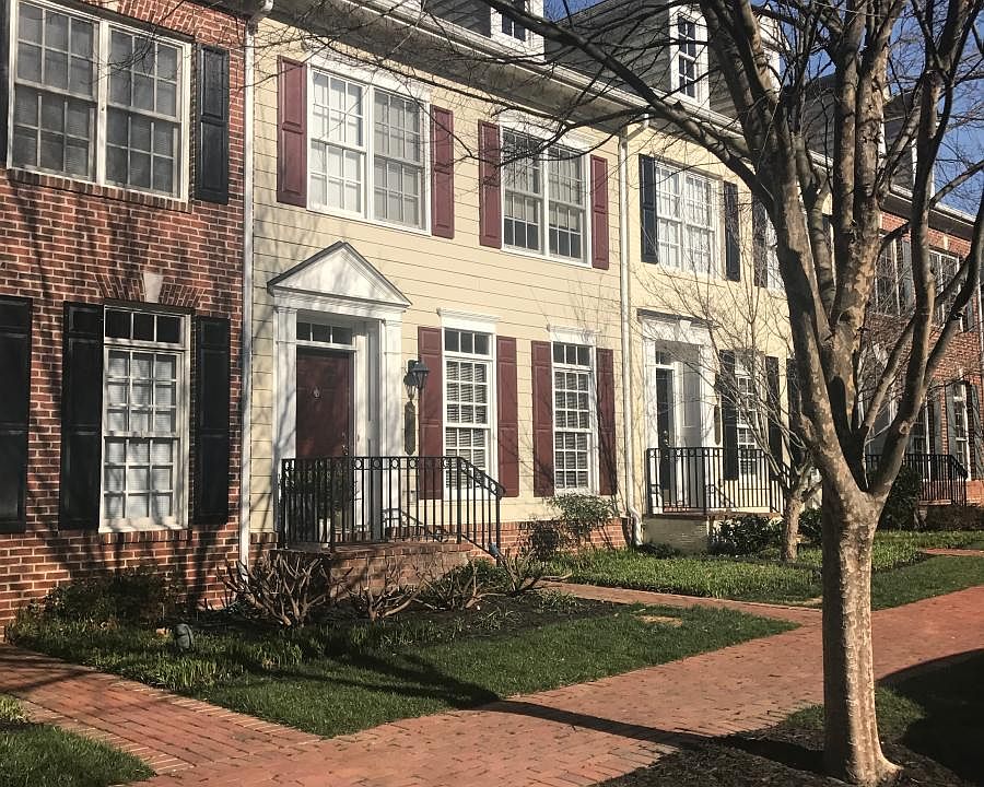 1st image of 1204 Hyde Ln