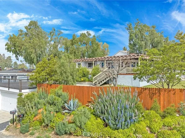 9873 McBroom St, Sunland, CA 91040