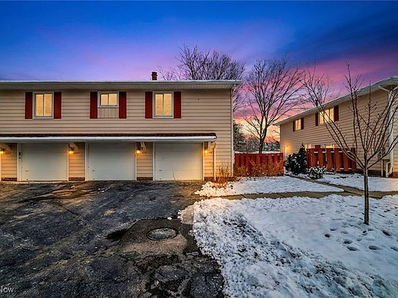 2nd image of 8729 Fox Rest Dr #624