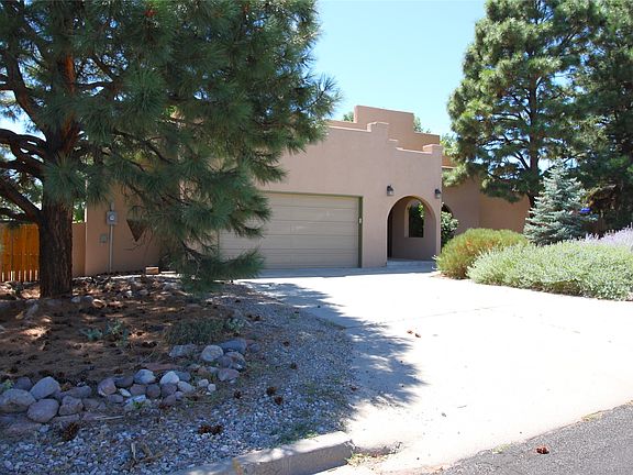 2nd image of 75 Barcelona Ave