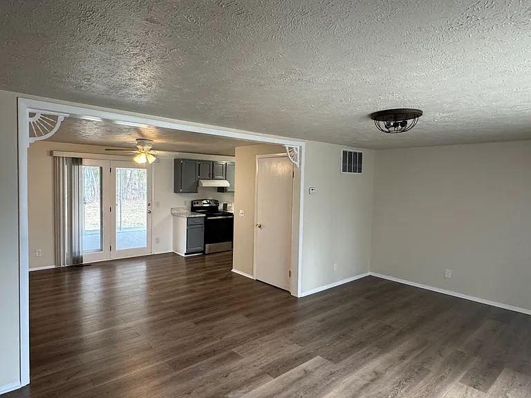 5405 Plantation Dr — Photo 24