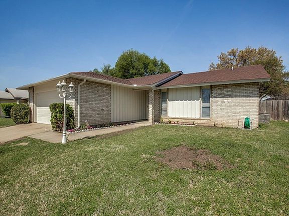 2nd image of 605 Glen Rock Pl