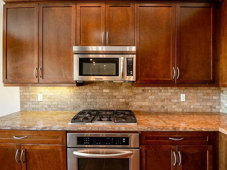 575 Elm Ave #18 — Photo 10