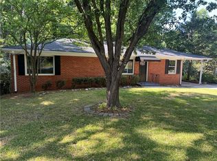923 Etta Vesta Cir, Gainesville, GA 30501
