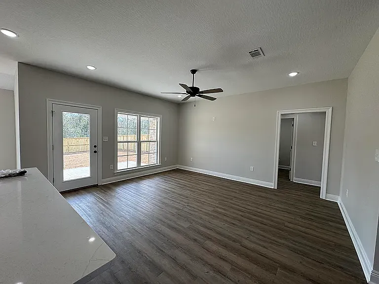 90 E Bartlet Way — Photo 6