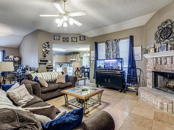 4th image of 1065 W Magnolia Ave Suite B