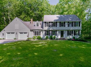 5 Innkeepers Ln, Falmouth, ME 04105