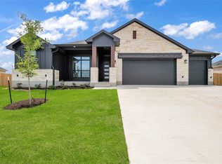 225 Lasso Loop, Lorena, TX 76655