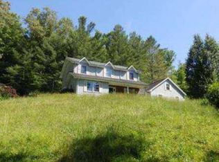 9360 Bar Creek Rd, Oneida, KY 40972