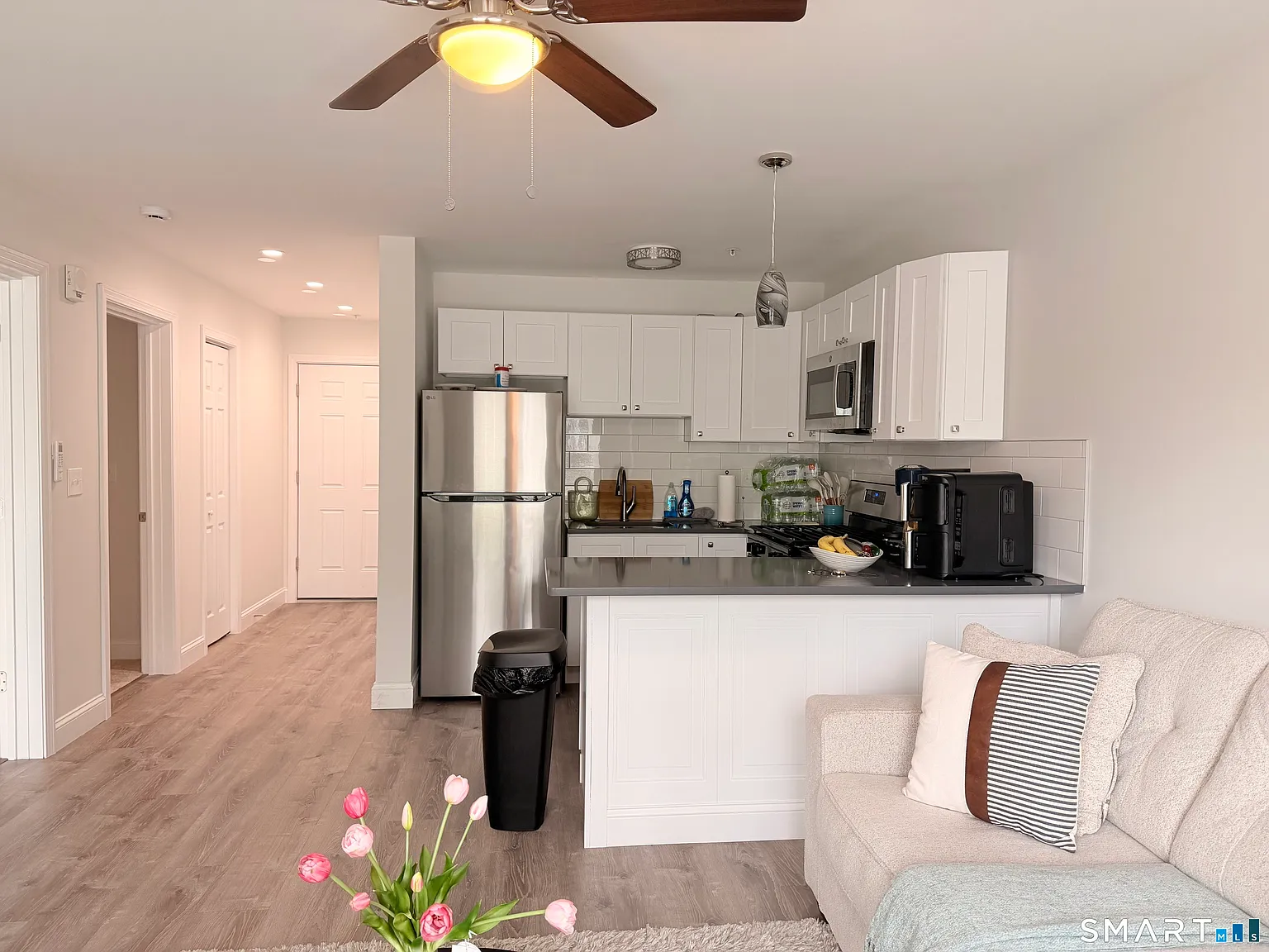 2 bed, 1.0 bath, 750 sqft, $1,850 — Photo 3