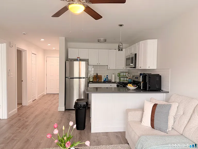 1085-4 Whalley Ave #4 — Photo 3