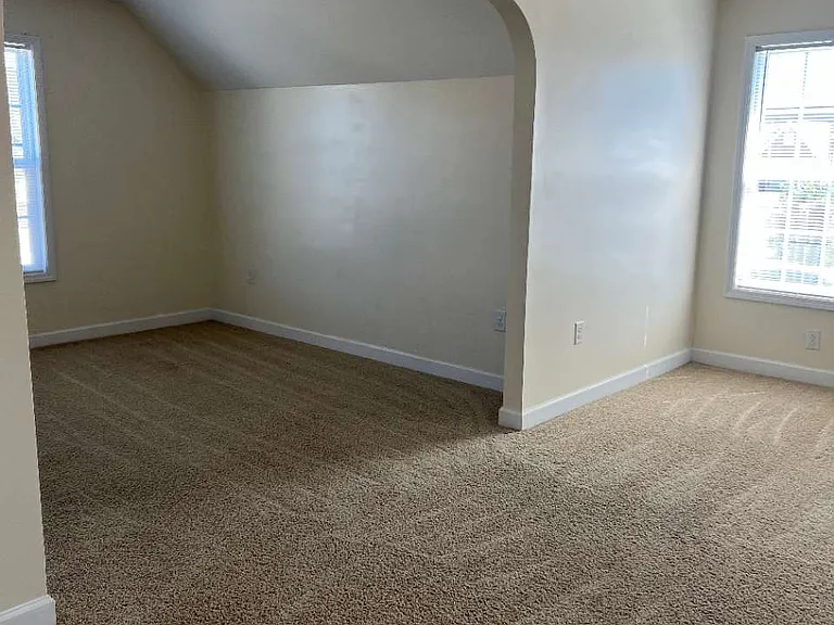 5911 Crown Ridge Ct — Photo 23