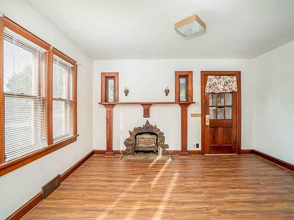 5th image of 125 N Olive St