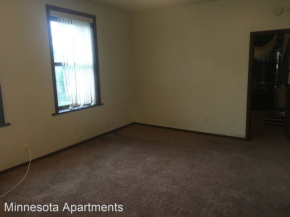 2nd image of 1038 Front Ave #7477628