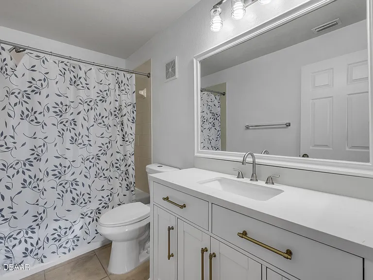 940 Village Trl #4-306 — Photo 30