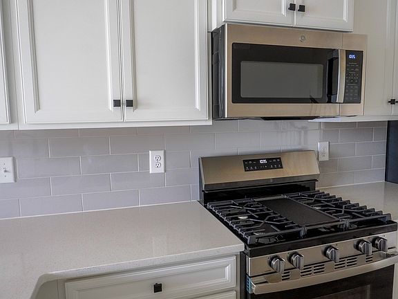 5th image of 12825 Red Clover Way #1