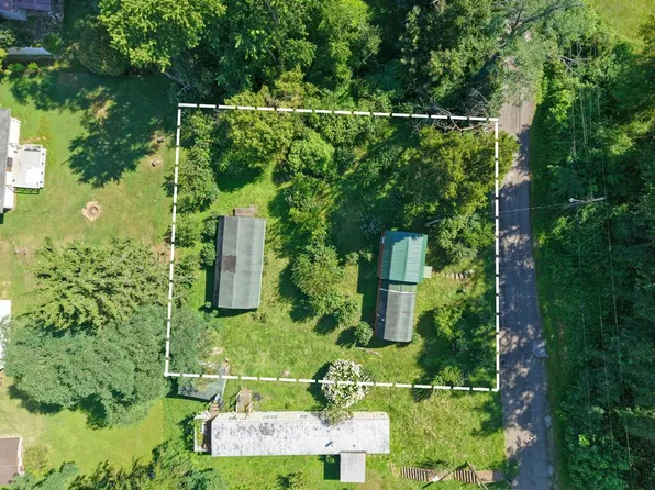 307 N 8th Avenue, Paden City, WV 26159