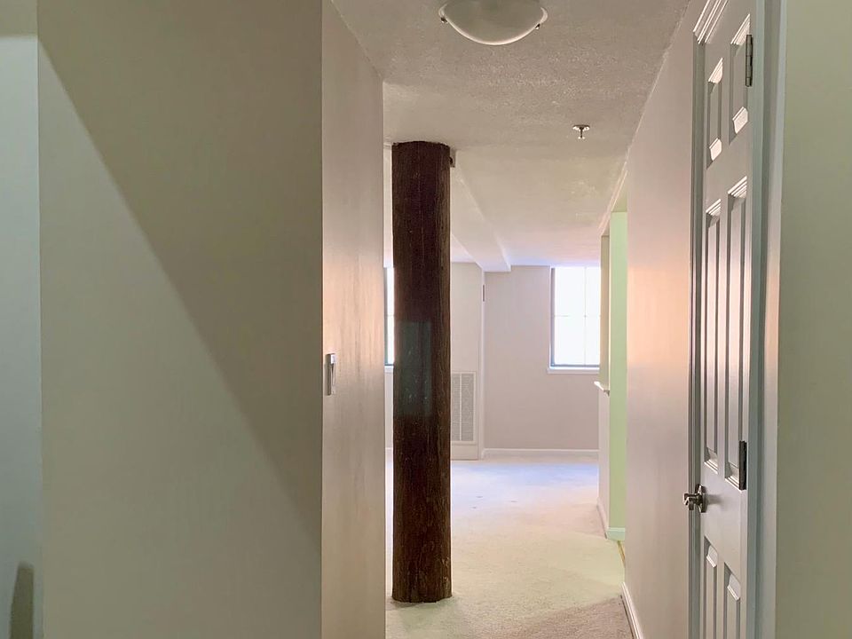 View from front door towards living/dining/kitchen.