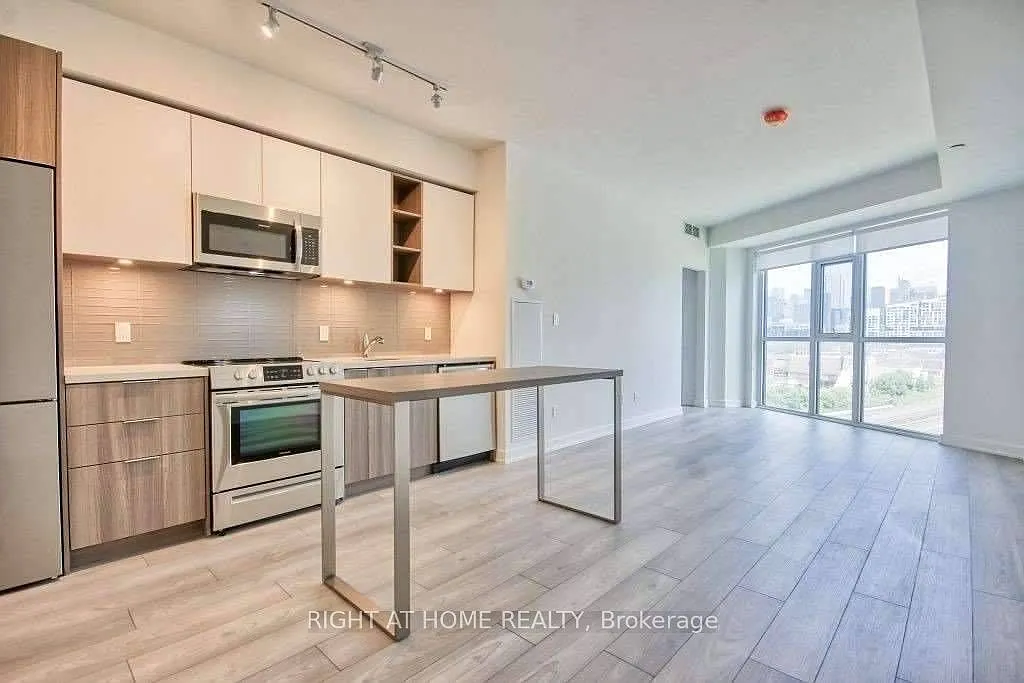 1 bed, $2,350 — Photo 2