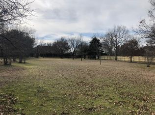 907 N Cockrell Hill Rd, Desoto, TX 75115