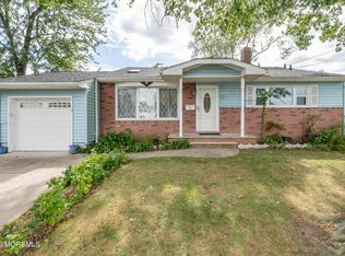 2 Garden Terrace, Hazlet, NJ 07730