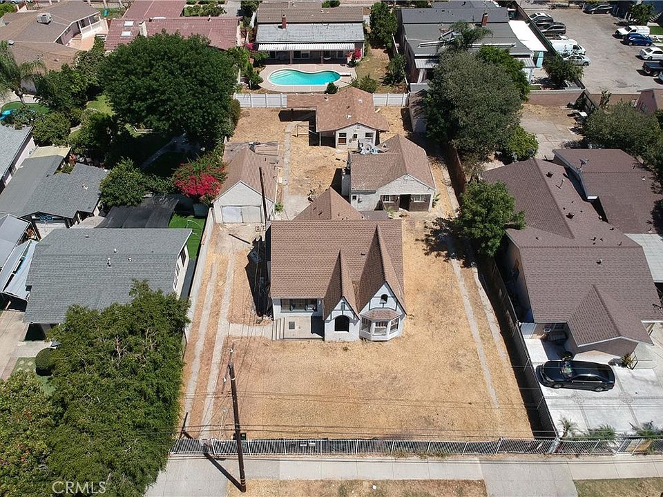 1st image of 6824 Tyrone Ave