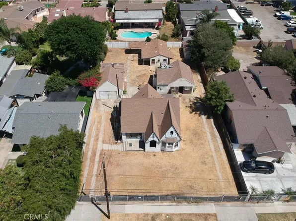 6824 Tyrone Ave, Van Nuys, CA 91405