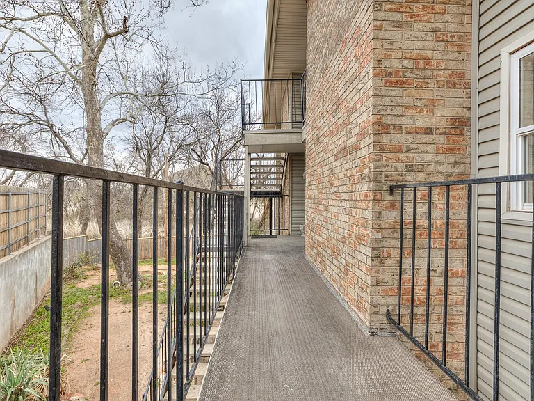 6728 N Meridian Ave #F — Photo 48