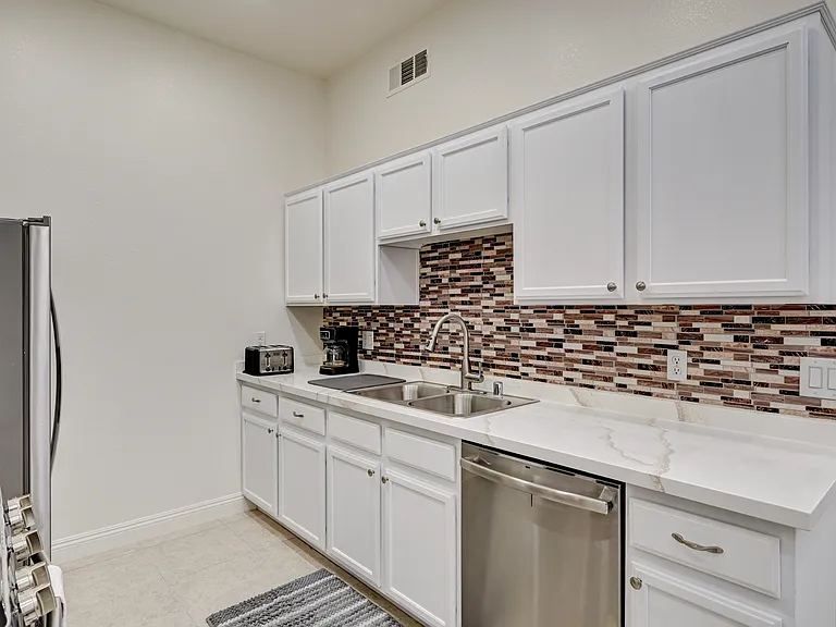 2305 W Horizon Ridge Pkwy #1512 — Photo 21