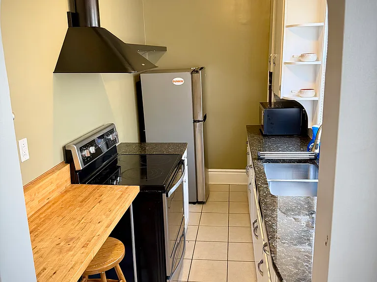 436 N Centre St #B — Photo 8