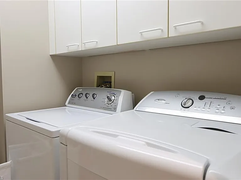 8990 Bay Colony Dr #1002 — Photo 18