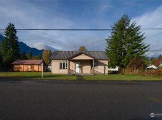 605 Commercial Ave, Darrington, WA