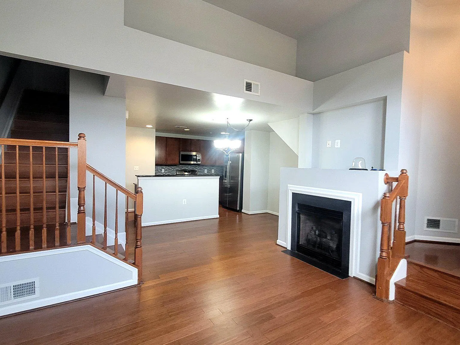 Market Center Condo — Photo 2