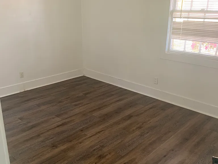 132 Yorktown Dr — Photo 12
